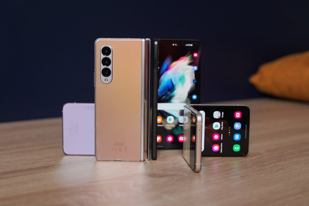 samsung-galaxy-z-17 مشخصات گلکسی زد فلیپ 4 و زد فولد 4 سامسونگ