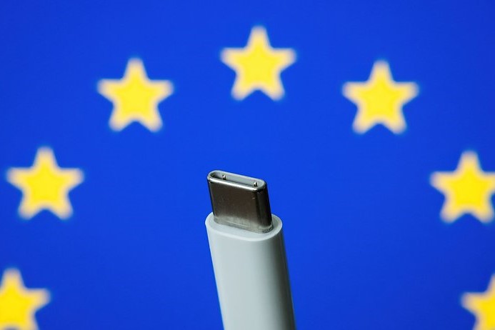 NextPit_USB_C_EU-w810h462 اتحادیه اروپا USB-C