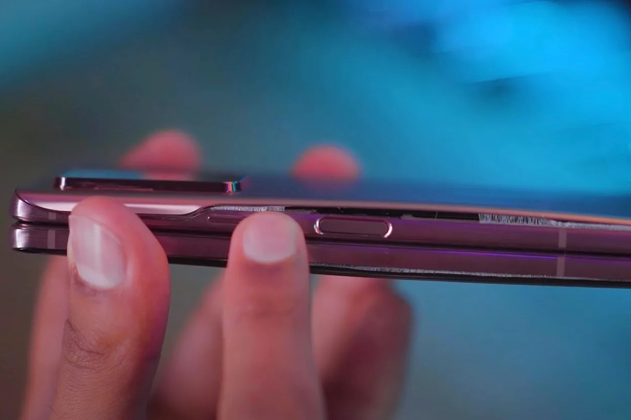 خرابی و باد کردن باتری گوشی موبایل